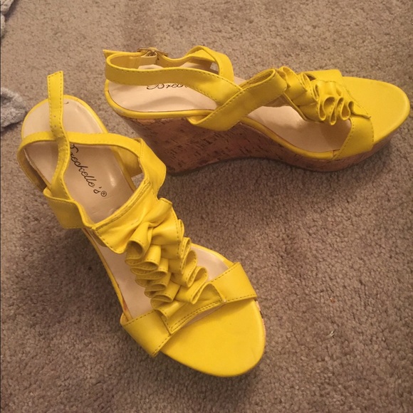 Breckelles Shoes - Vibrant yellow, summer wedges